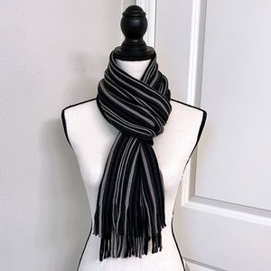 APT.9 Black and Gray Scarf